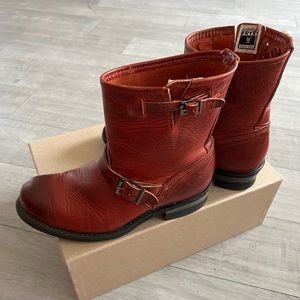 Frye Engineer 8R short boots, burnt red size 9.5 women